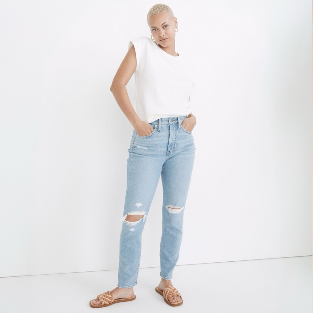 Madewell The Curvy Momjean in Lowden Wash: Ripped Edition